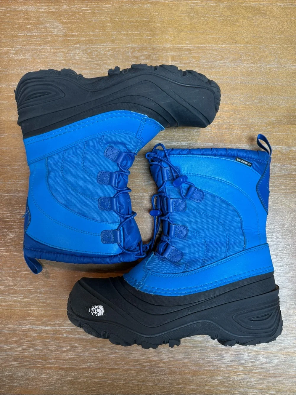 The North‎ Face Kids Alpenglow II Waterproof Snow Boots Size 4